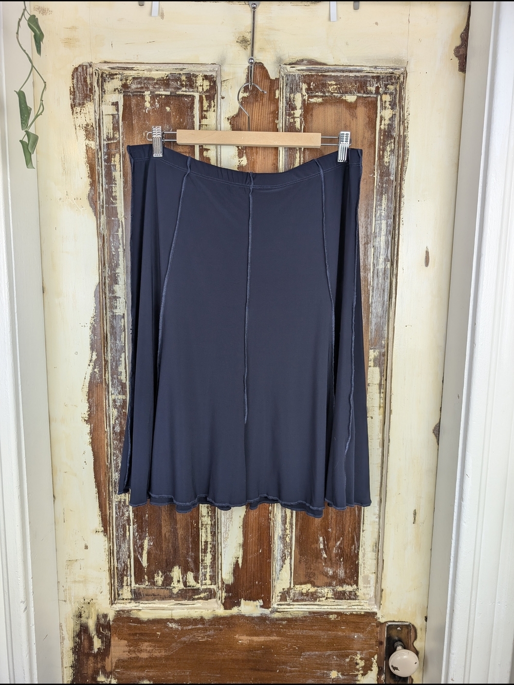 Vintage Vin Rouge Navy Stretch Midi Skirt XL Made in Canada 90s Pull On Flared - Picture 4 of 7